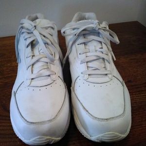 Men's New Balance Size 13 Extra Wide Walking Shoes
